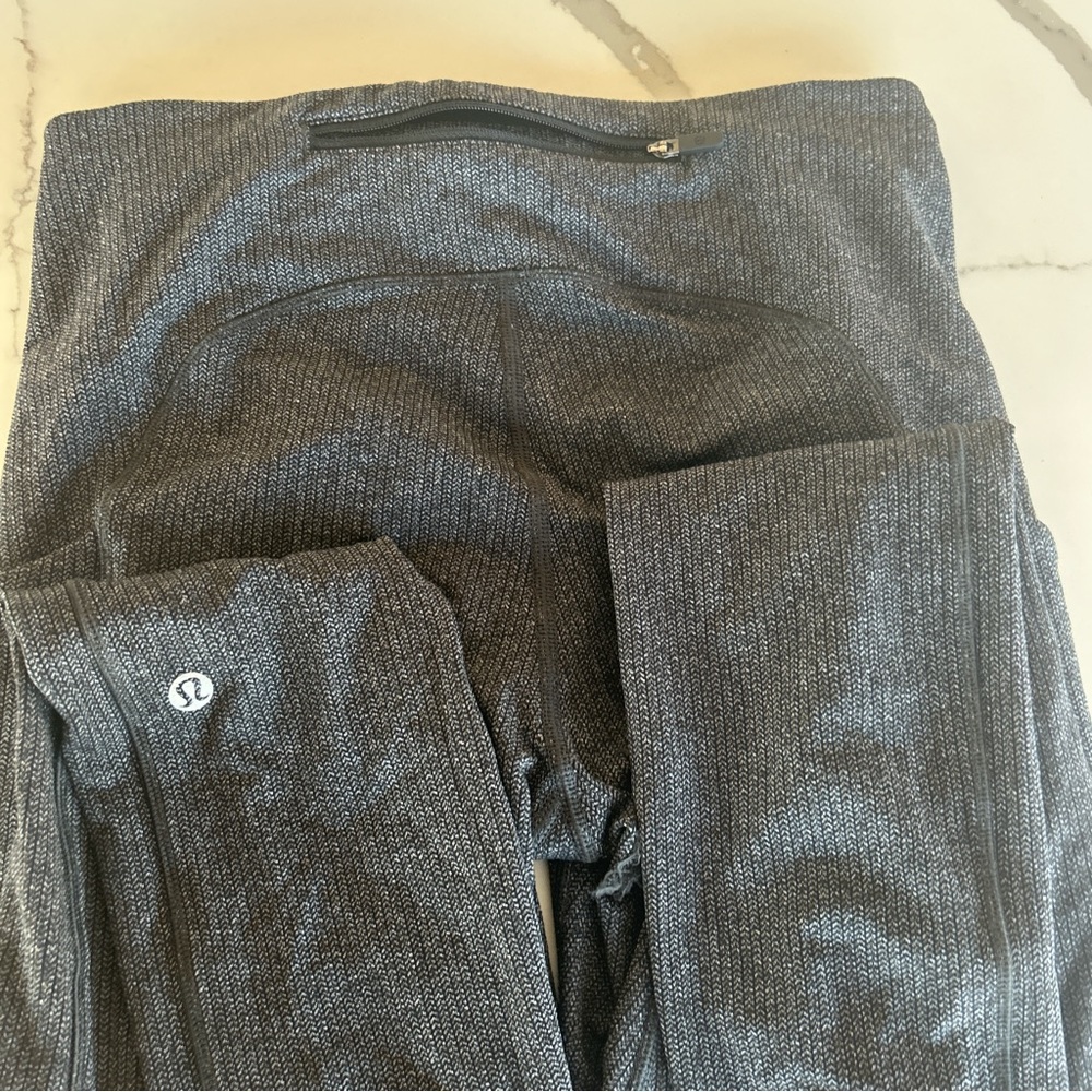 lululemon leggings size 6